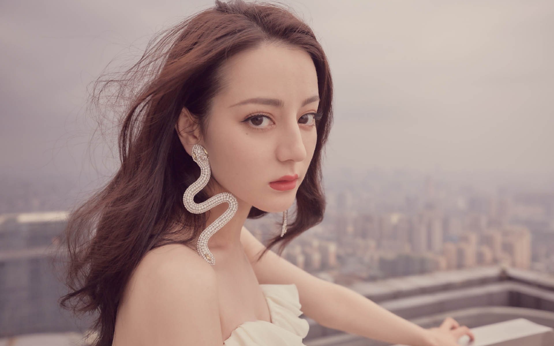 美澳蝶泳划频与配速同步性更强